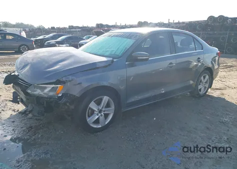 2013 Volkswagen Jetta 2.0L Tdi из США, поврежденный, VIN 3VW3L7AJ1DM246947